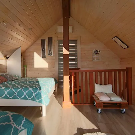 On Kukulka Nyaraló Paszkówka